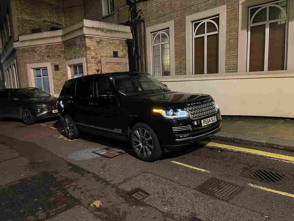 Rang Roover chauffeur